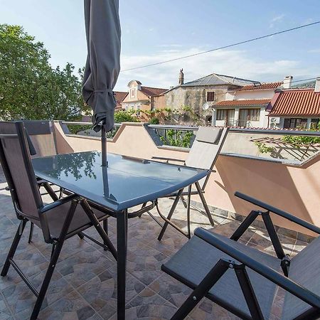 Apartmani Pod Nehajem Сень Екстер'єр фото