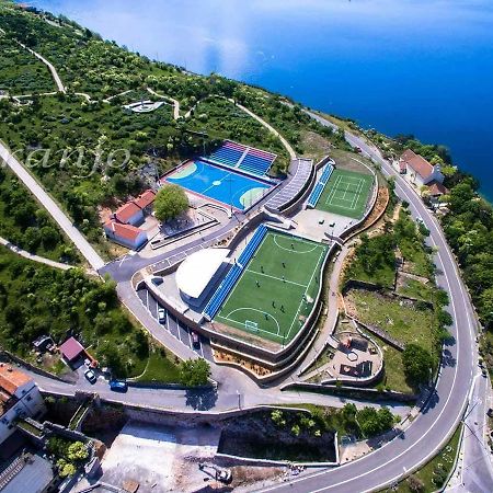 Apartmani Pod Nehajem Сень Екстер'єр фото