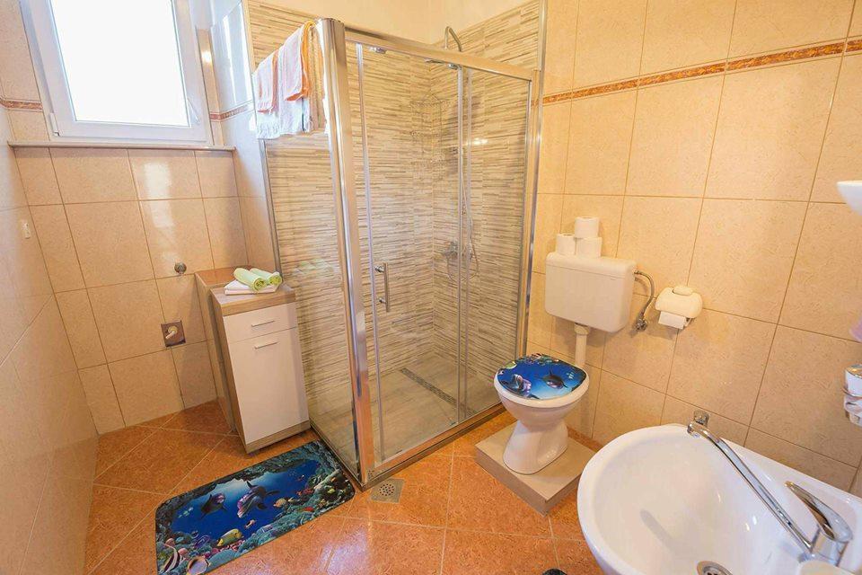 Apartmani Pod Nehajem Сень Екстер'єр фото