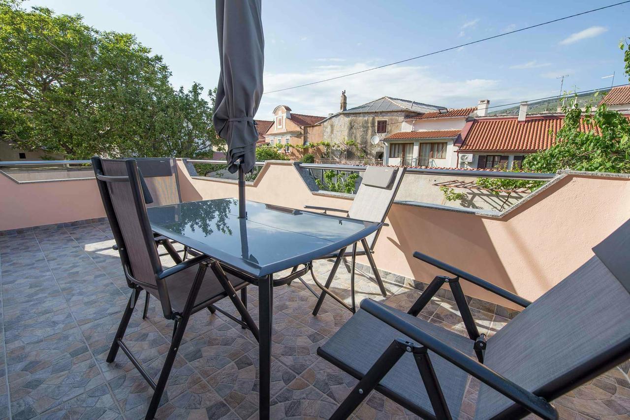 Apartmani Pod Nehajem Сень Екстер'єр фото